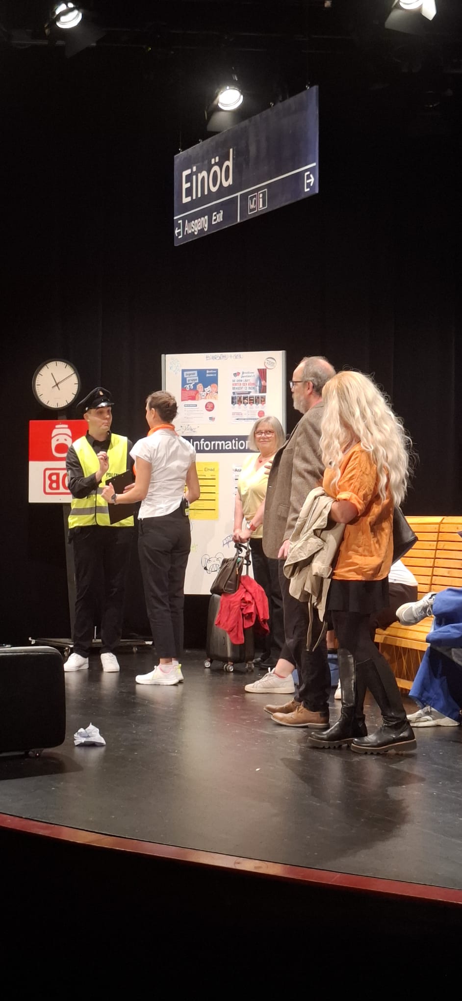 Szenenbild aus "Es fährt kein Zug nach Irgendwo"